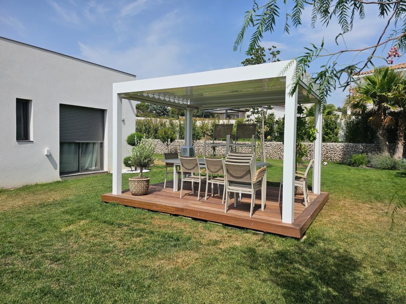 Installation et pose d'une pergola bioclimatique Open à Marseille